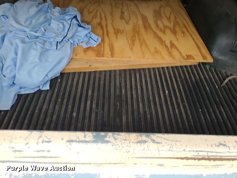 image for item MG9540 1993 Ford F150  pickup truck