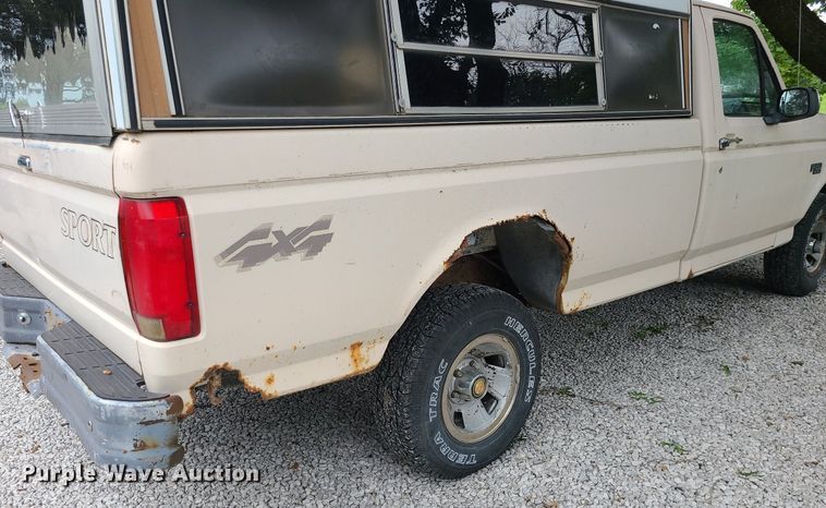 image for item MG9540 1993 Ford F150  pickup truck