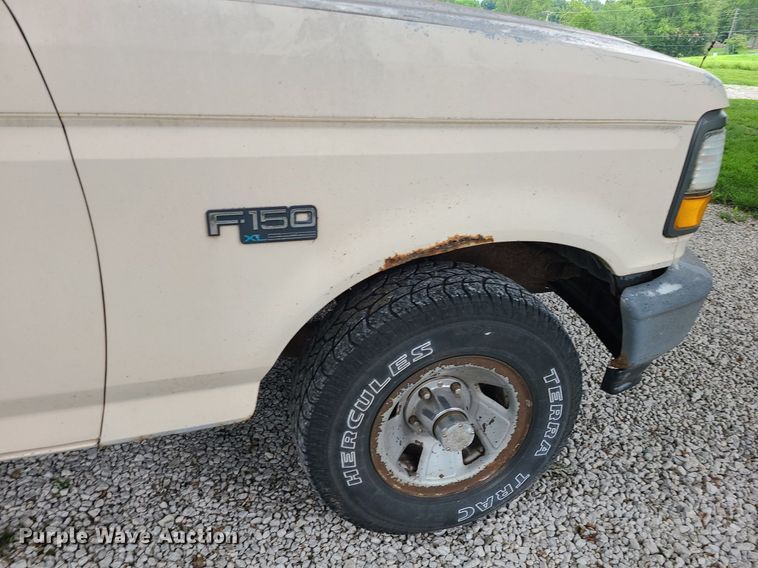 image for item MG9540 1993 Ford F150  pickup truck