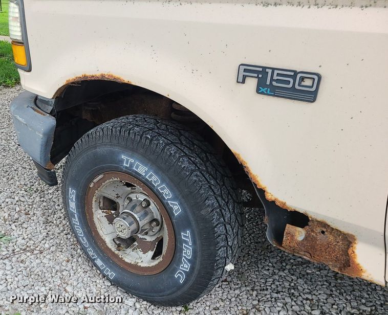 image for item MG9540 1993 Ford F150  pickup truck