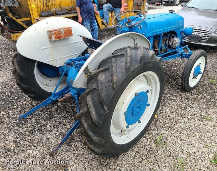 image for item MG9541 Ford 8N  tractor