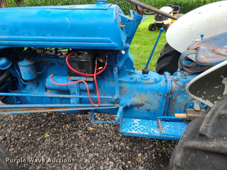 image for item MG9541 Ford 8N  tractor