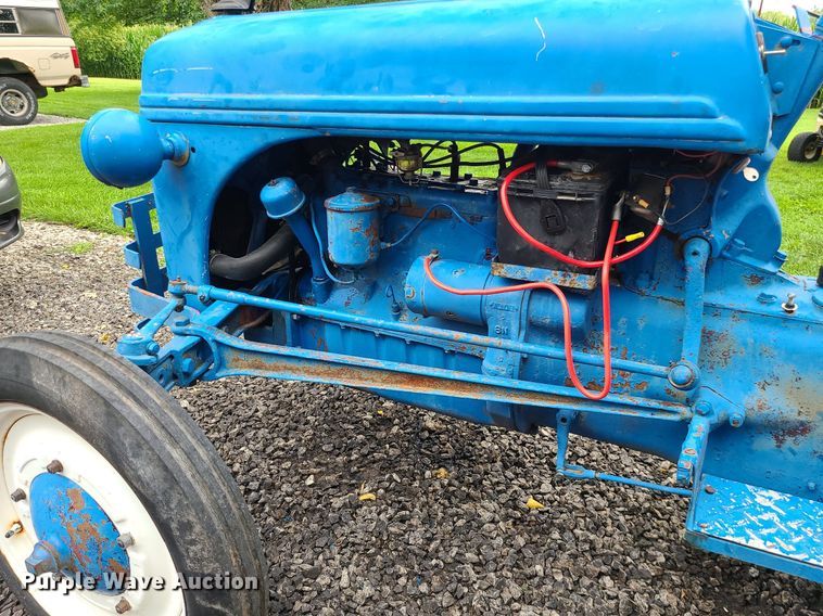 image for item MG9541 Ford 8N  tractor