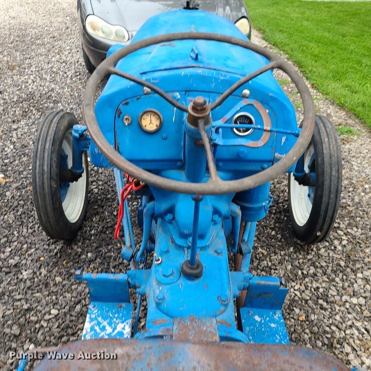 image for item MG9541 Ford 8N  tractor
