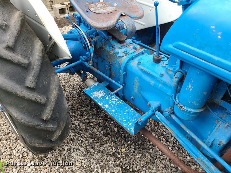 image for item MG9541 Ford 8N  tractor