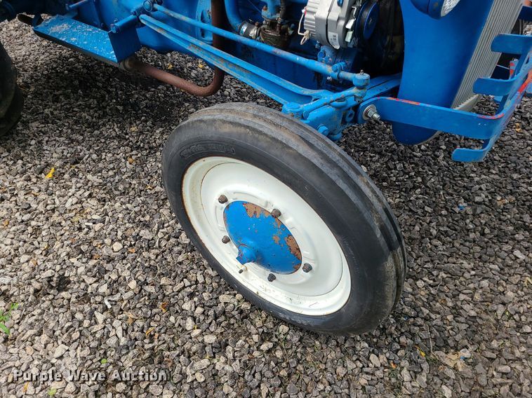 image for item MG9541 Ford 8N  tractor