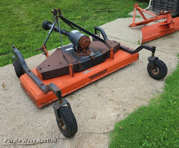 image for item MG9542 (2) pieces of ag equipment