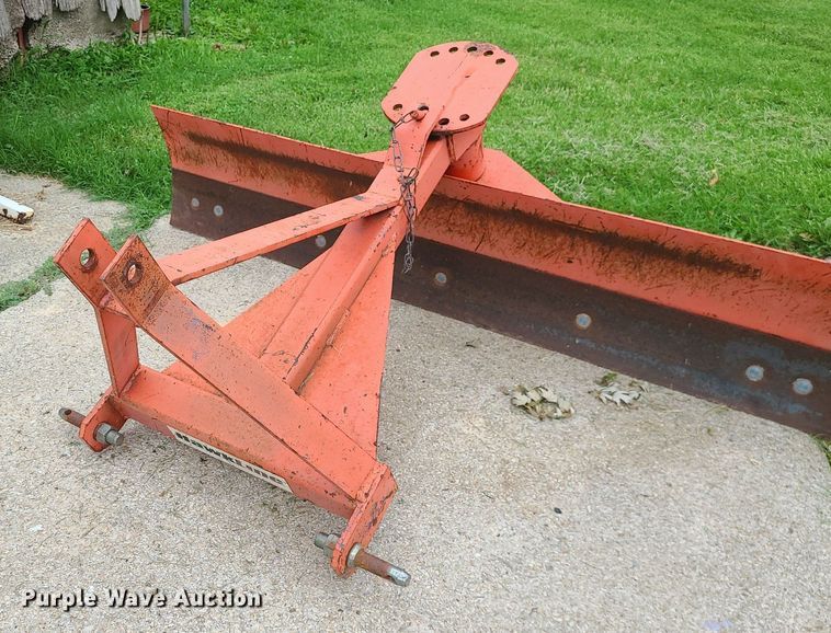 image for item MG9542 (2) pieces of ag equipment