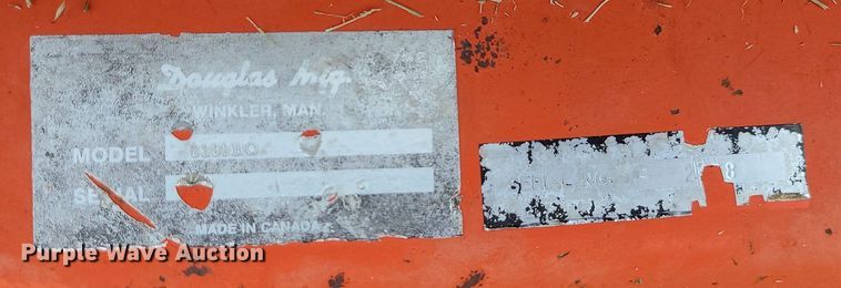 image for item MG9542 (2) pieces of ag equipment