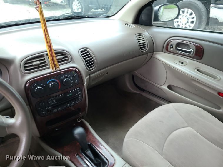 image for item MG9545 2004 Chrysler Concorde