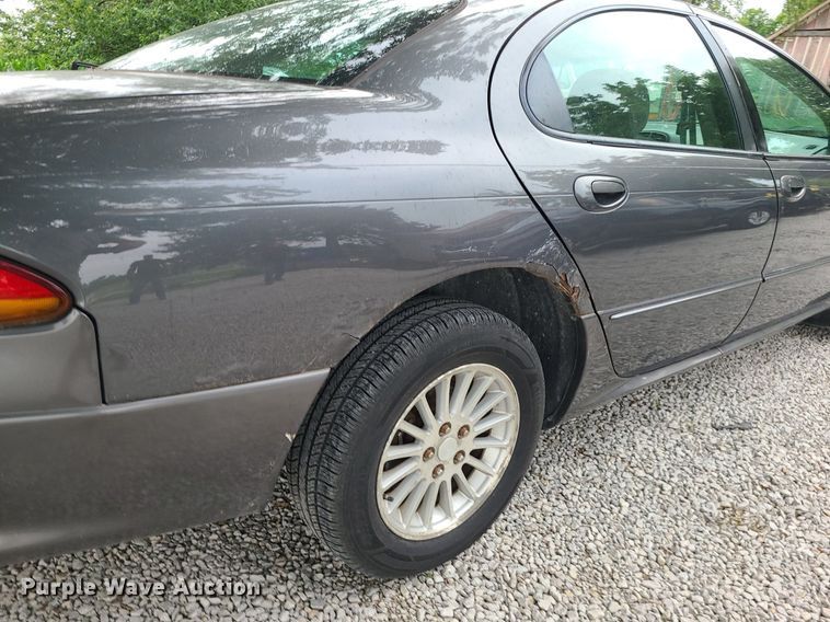 image for item MG9545 2004 Chrysler Concorde