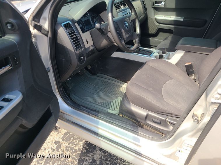 image for item MG9607 2008 Mercury Mariner  SUV