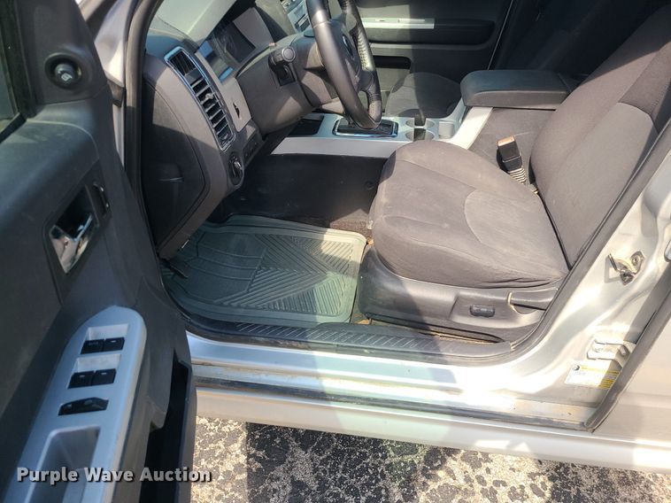 image for item MG9607 2008 Mercury Mariner  SUV