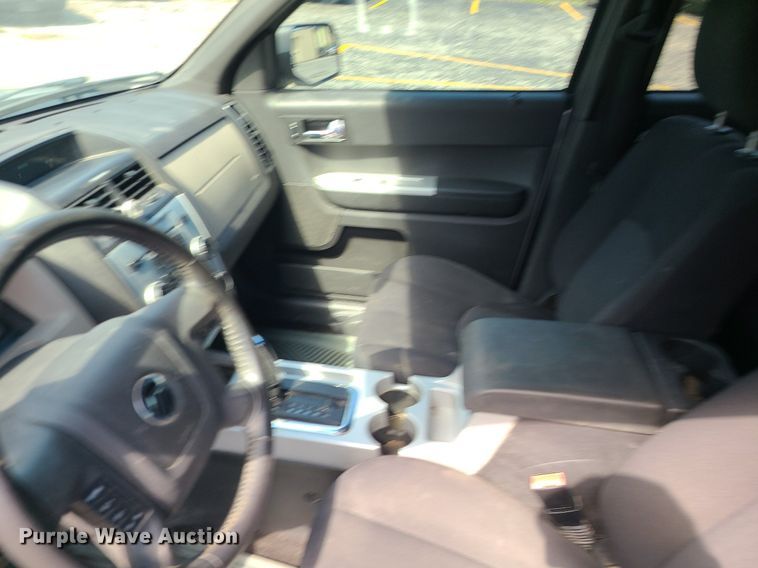 image for item MG9607 2008 Mercury Mariner  SUV