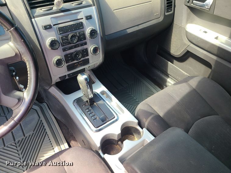 image for item MG9607 2008 Mercury Mariner  SUV