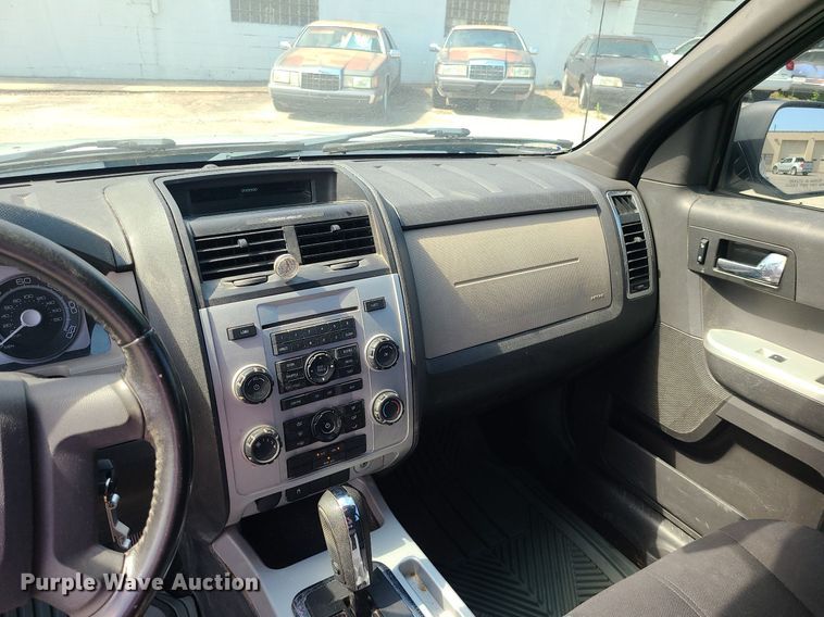 image for item MG9607 2008 Mercury Mariner  SUV