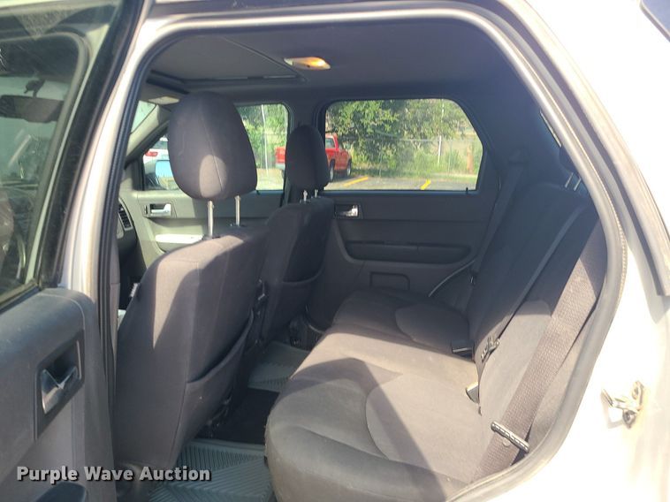 image for item MG9607 2008 Mercury Mariner  SUV