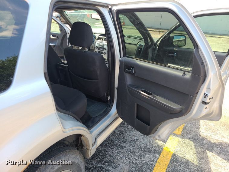 image for item MG9607 2008 Mercury Mariner  SUV