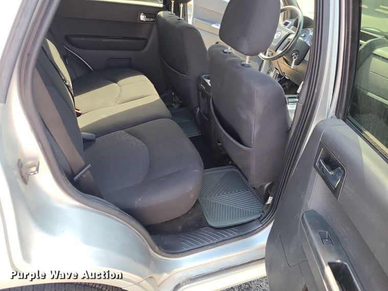 image for item MG9607 2008 Mercury Mariner  SUV