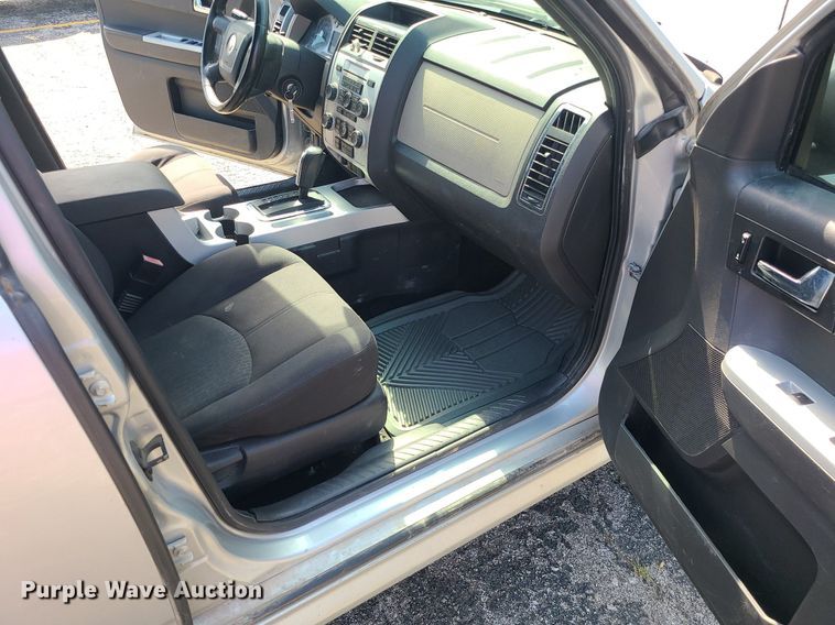 image for item MG9607 2008 Mercury Mariner  SUV