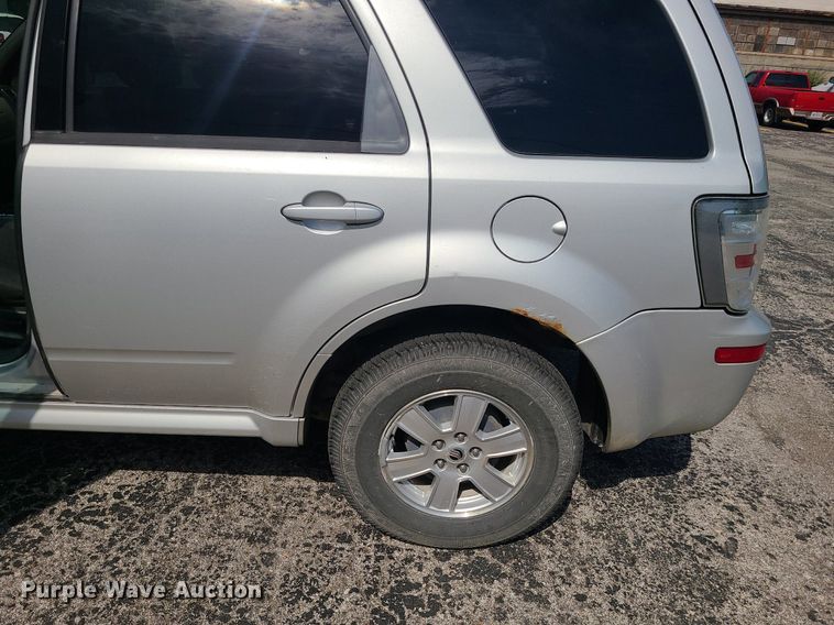 image for item MG9607 2008 Mercury Mariner  SUV