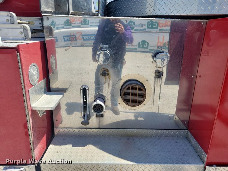 image for item MO9718 1984 Sutphen TS-1004  aerial platform fire truck