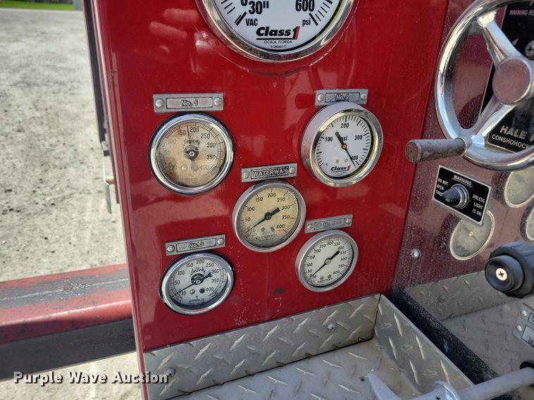 image for item MO9718 1984 Sutphen TS-1004  aerial platform fire truck