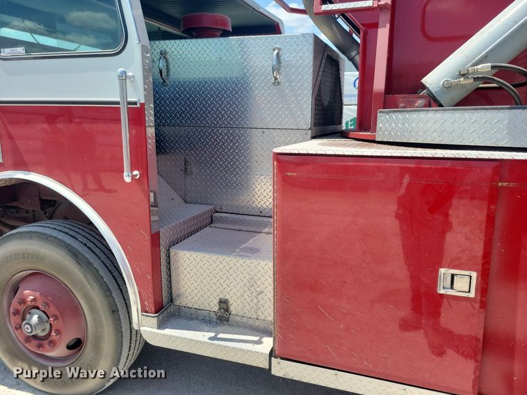 image for item MO9718 1984 Sutphen TS-1004  aerial platform fire truck