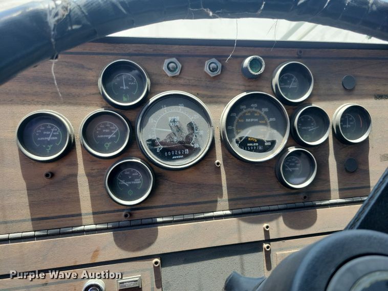 image for item MO9718 1984 Sutphen TS-1004  aerial platform fire truck