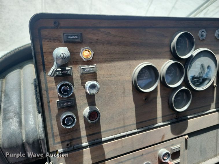 image for item MO9718 1984 Sutphen TS-1004  aerial platform fire truck