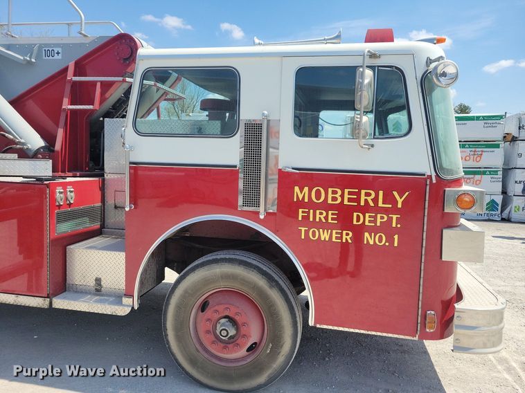 image for item MO9718 1984 Sutphen TS-1004  aerial platform fire truck