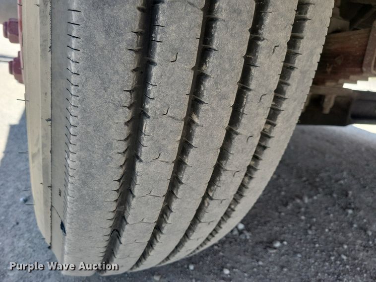 image for item MO9718 1984 Sutphen TS-1004  aerial platform fire truck