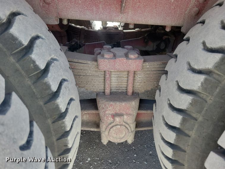 image for item MO9718 1984 Sutphen TS-1004  aerial platform fire truck