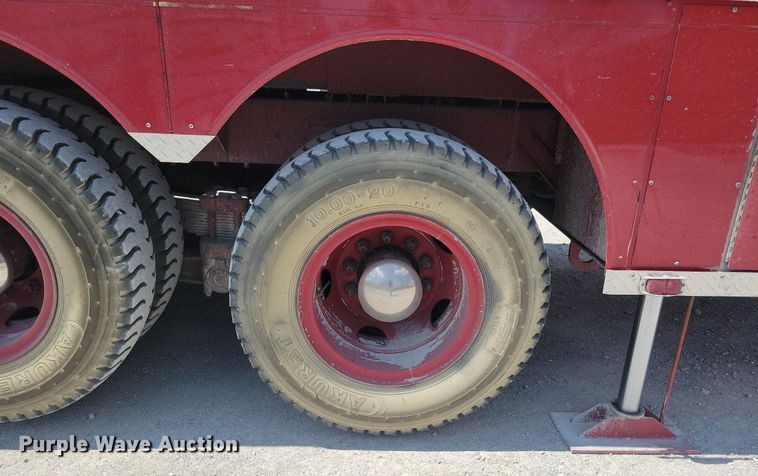 image for item MO9718 1984 Sutphen TS-1004  aerial platform fire truck