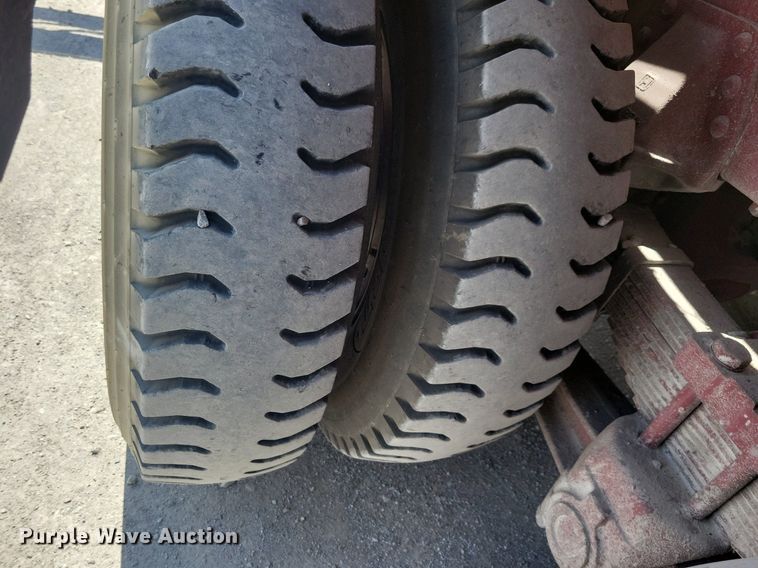 image for item MO9718 1984 Sutphen TS-1004  aerial platform fire truck