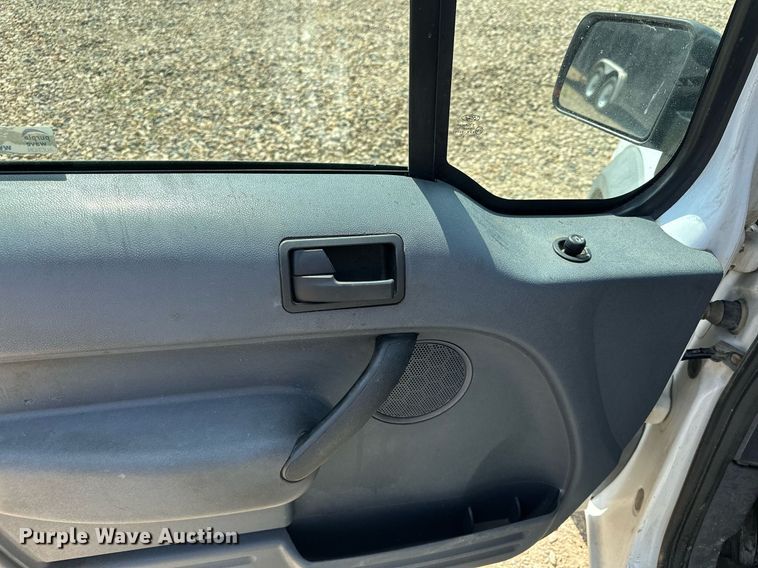 image for item MQ9296 2010 Ford Transit Connect  van