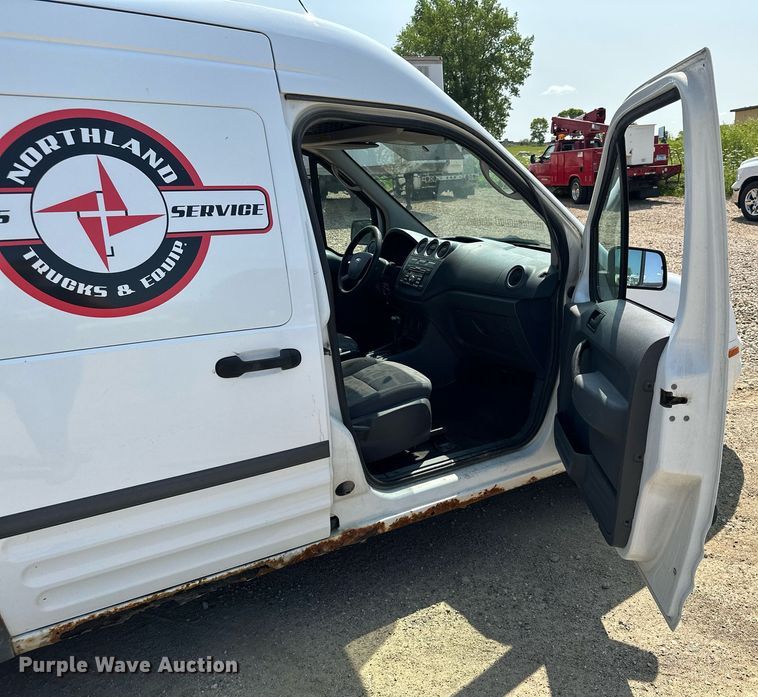 image for item MQ9296 2010 Ford Transit Connect  van