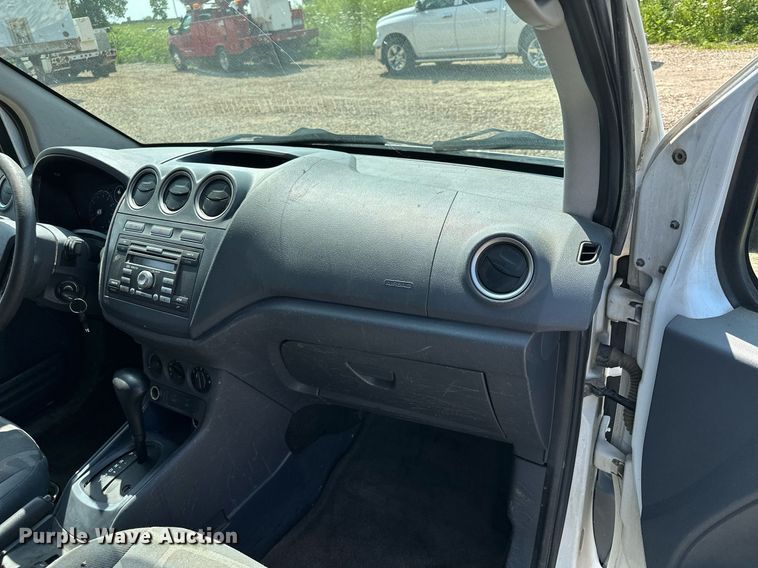 image for item MQ9296 2010 Ford Transit Connect  van