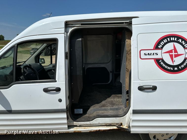image for item MQ9296 2010 Ford Transit Connect  van