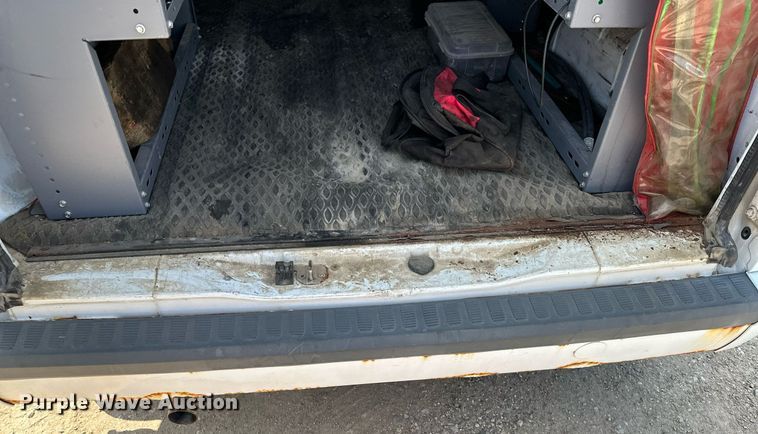 image for item MQ9296 2010 Ford Transit Connect  van