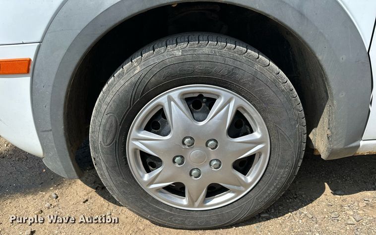 image for item MQ9296 2010 Ford Transit Connect  van