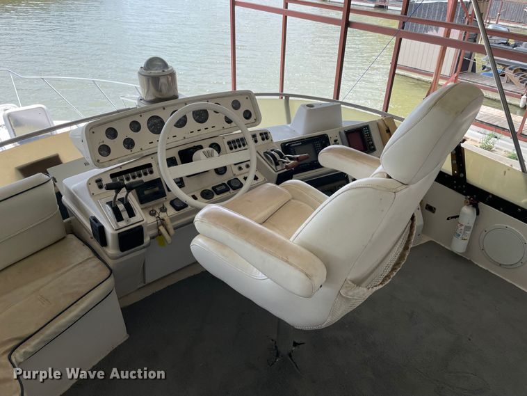 image for item MR9076 1989 Wellcraft  boat