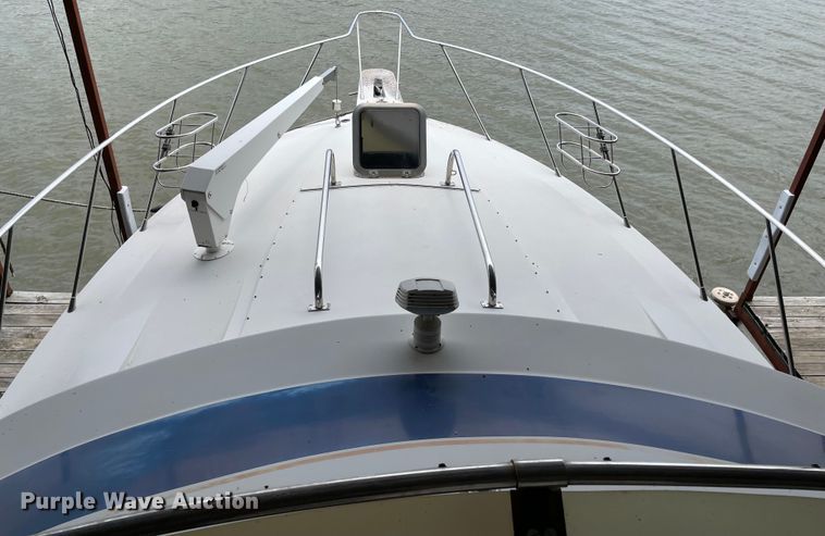 image for item MR9076 1989 Wellcraft  boat