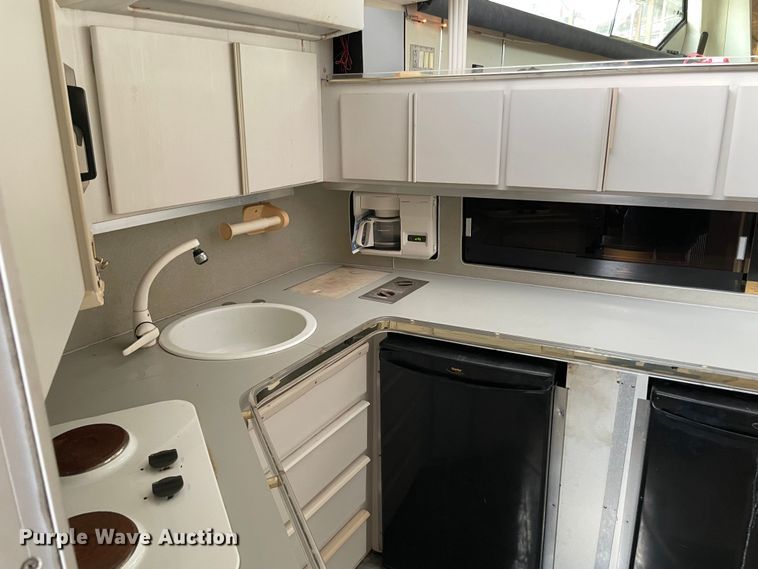 image for item MR9076 1989 Wellcraft  boat