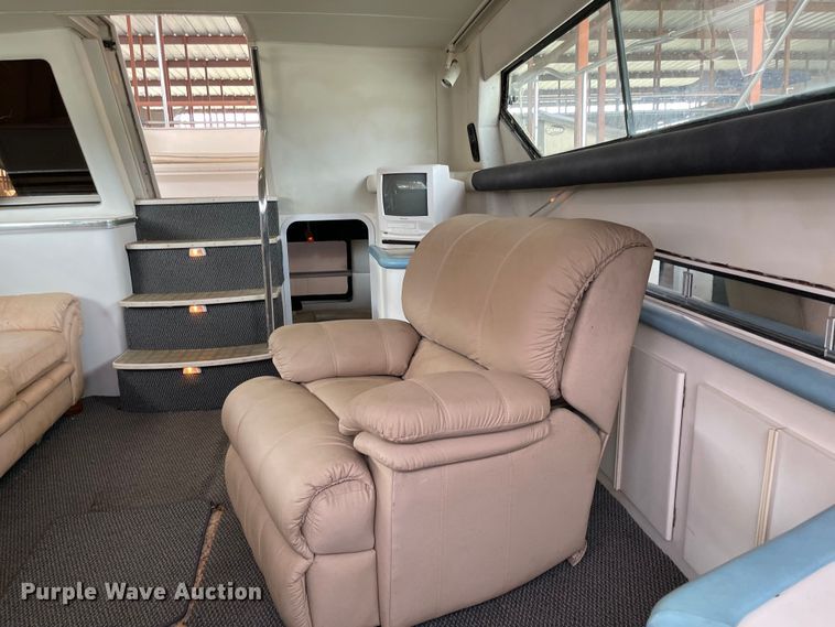 image for item MR9076 1989 Wellcraft  boat