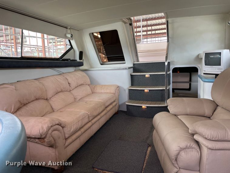 image for item MR9076 1989 Wellcraft  boat