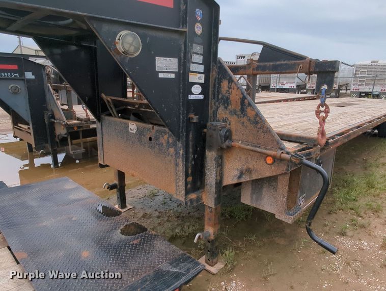 image for item MY9335 2014 Maxey  equipment trailer