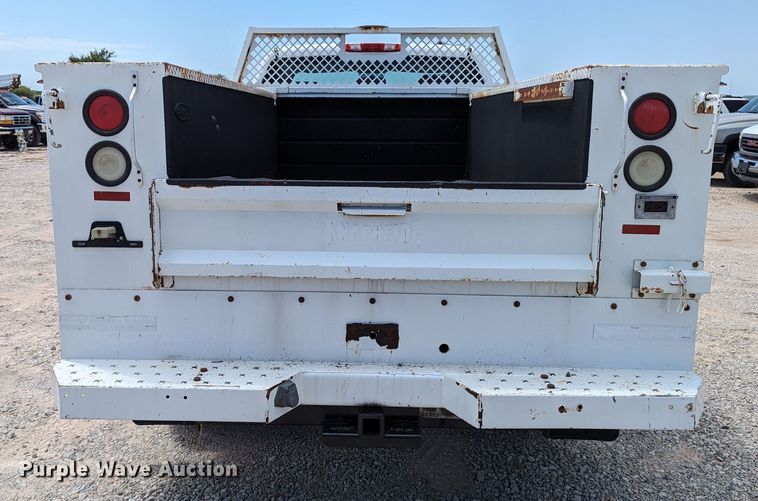 image for item MY9378 2010 Chevrolet Silverado 2500HD  utility bed pickup truck