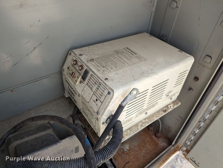 image for item MY9378 2010 Chevrolet Silverado 2500HD  utility bed pickup truck