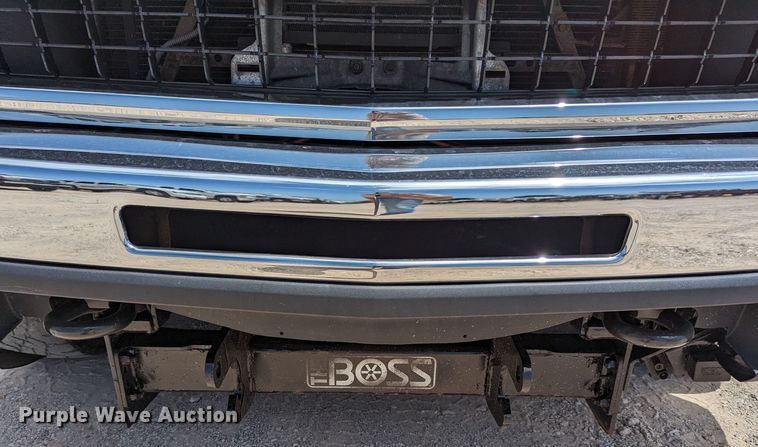 image for item MY9378 2010 Chevrolet Silverado 2500HD  utility bed pickup truck